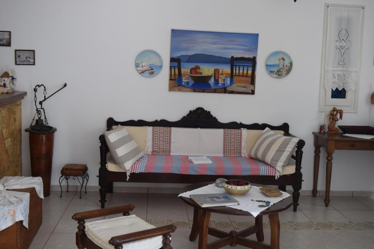 Paraporti Folegandros Town Exterior photo