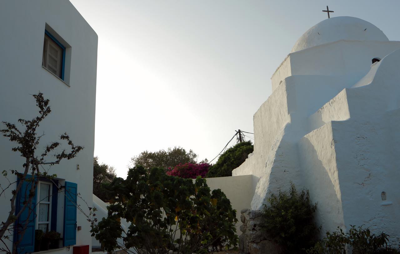 Paraporti Folegandros Town Exterior photo