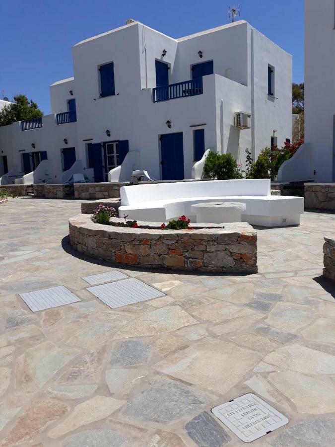 Paraporti Folegandros Town Exterior photo